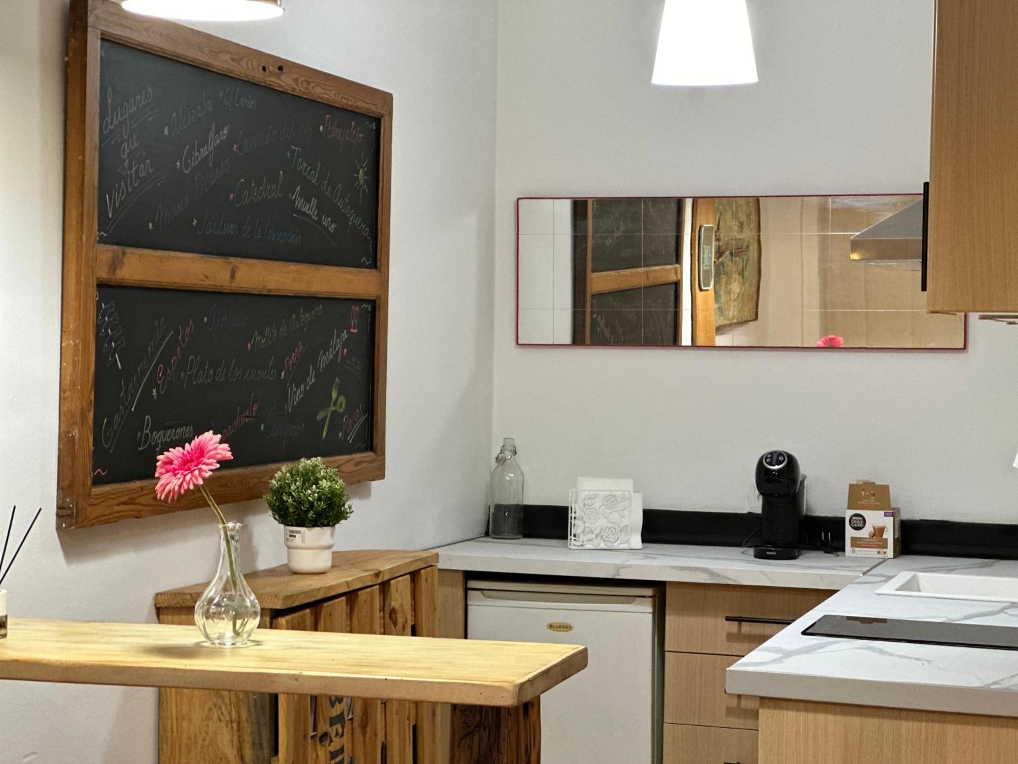 דירות מאלגה Urban Flat Junior מראה חיצוני תמונה